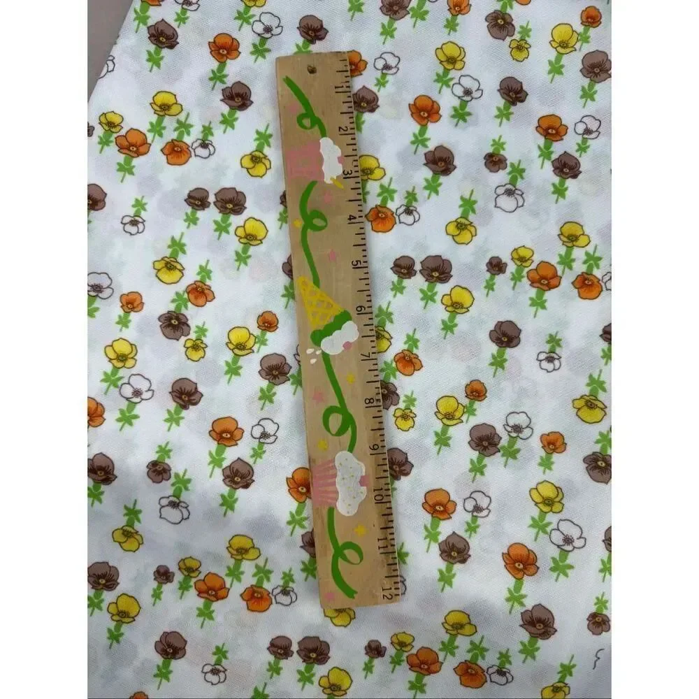Vintage 1970s Fabric Flower Power 60x62” Mod MCM Groovy